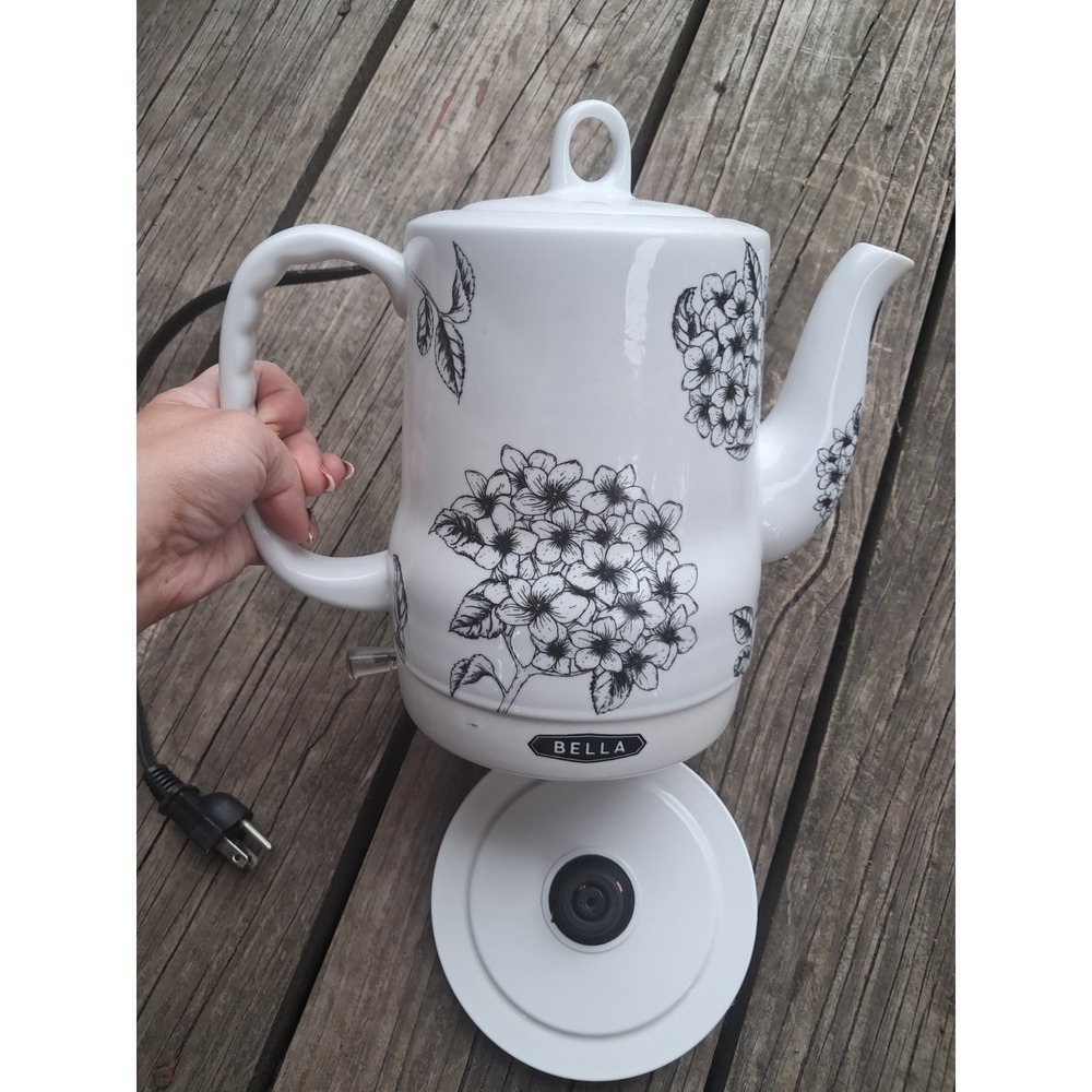 BELLA Electric Ceramic 1.5 L Tea Kettle Model KE7937-A White / Black Floral
